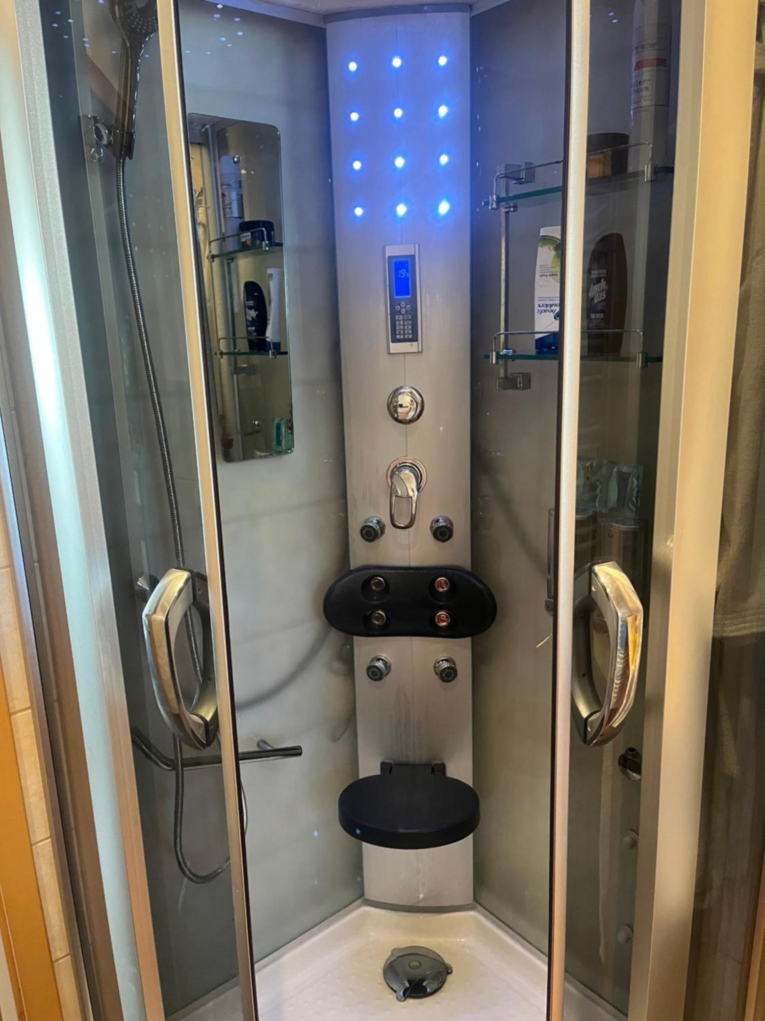 Gaestezimmer In Ratingen Bei Duesseldorf Mit Einem Hauch Luxus Екстериор снимка